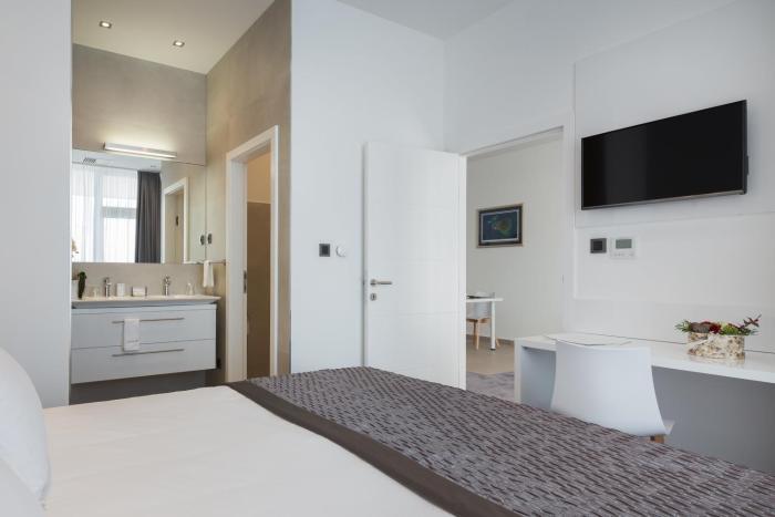 marina baotic apartments