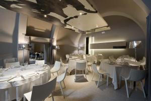 hotel la corte