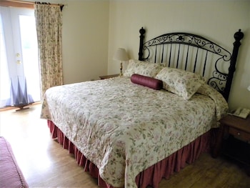 colonial gables oceanfront village