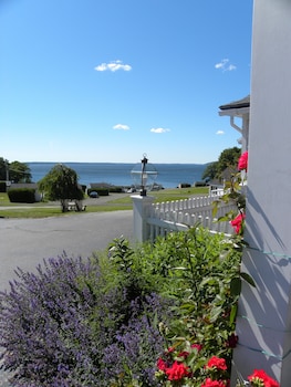 colonial gables oceanfront village