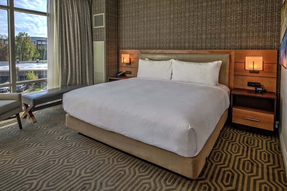hilton franklin cool springs