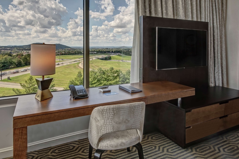 hilton franklin cool springs