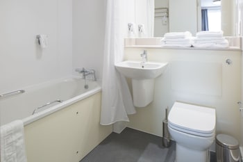 ravens cliff motherwell by marstons inns