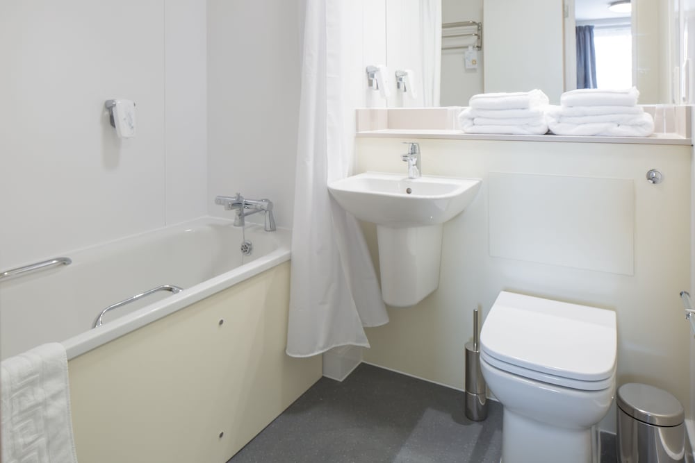 ravens cliff motherwell by marstons inns