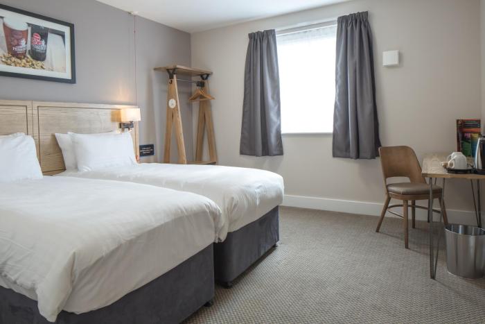 ravens cliff motherwell by marstons inns