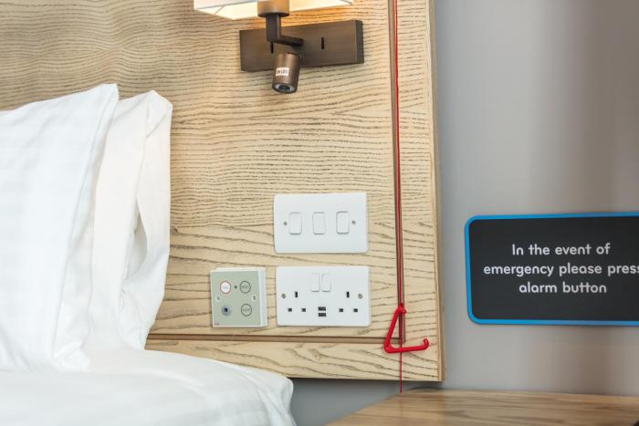 ravens cliff motherwell by marstons inns