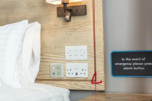 ravens cliff motherwell by marstons inns