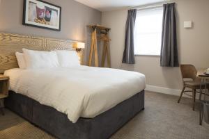 ravens cliff motherwell by marstons inns