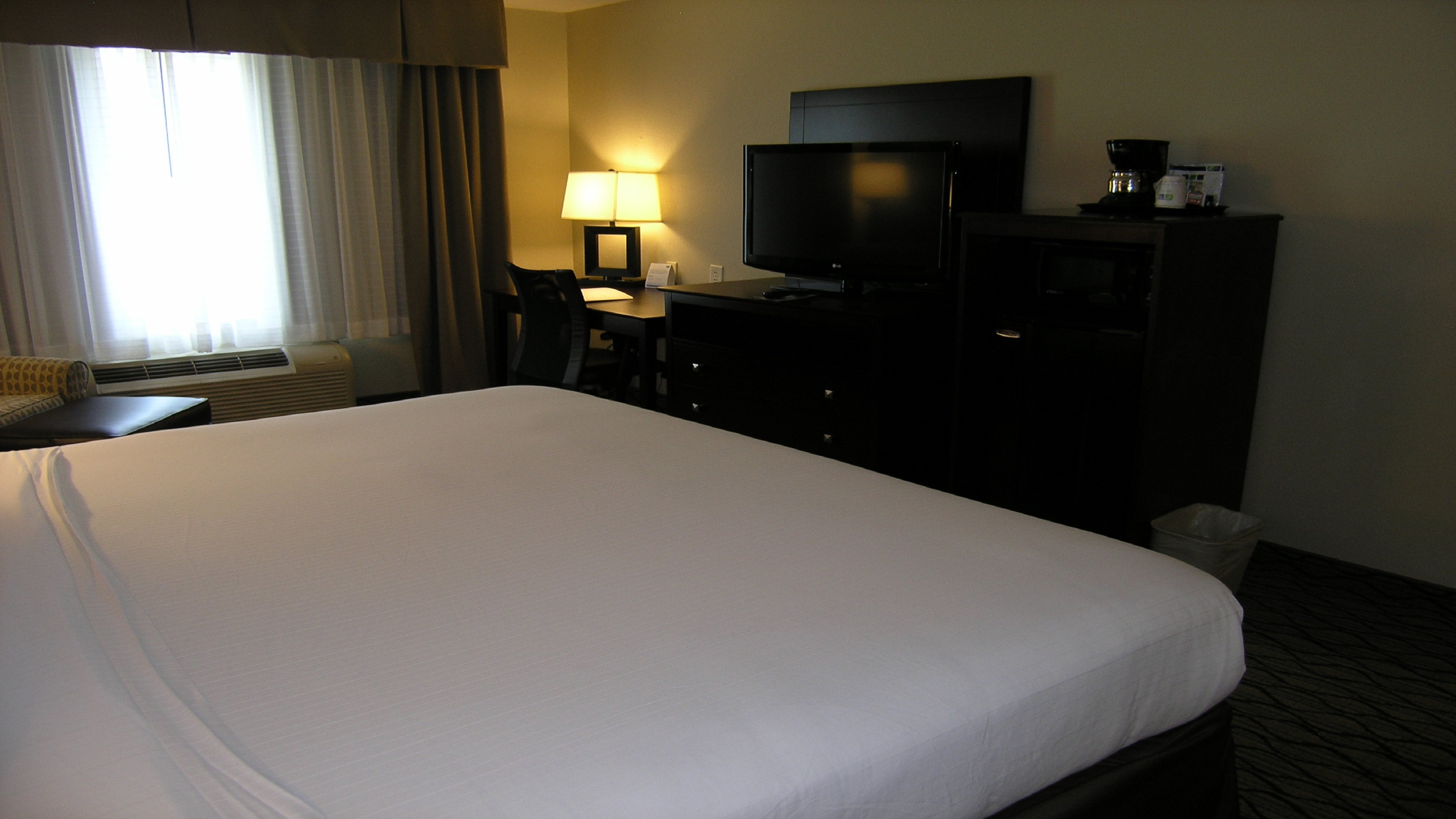 holiday inn express and suites belle vernon by ihg