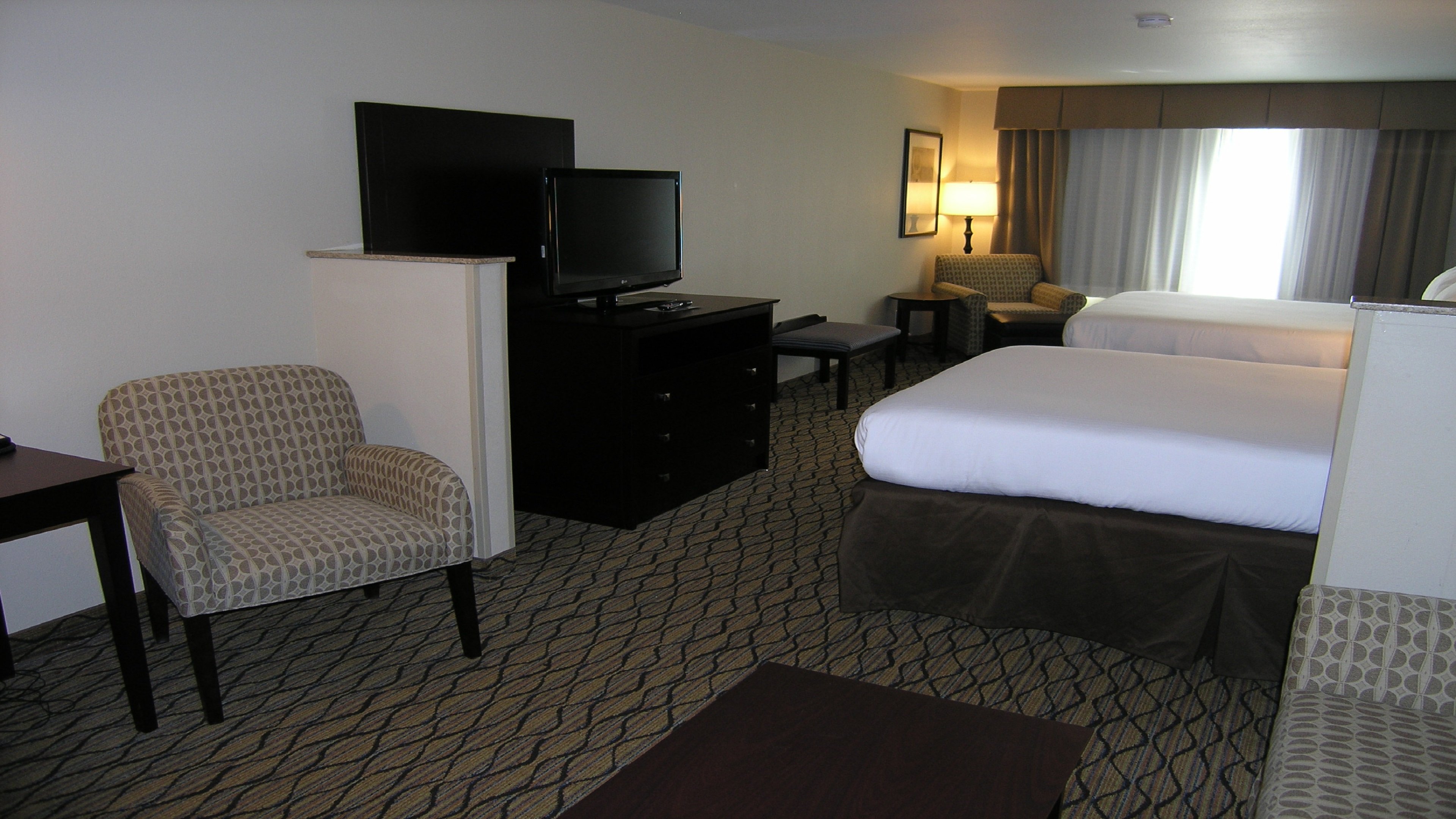 holiday inn express and suites belle vernon by ihg