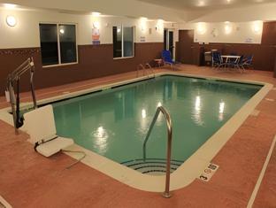 holiday inn express and suites belle vernon by ihg
