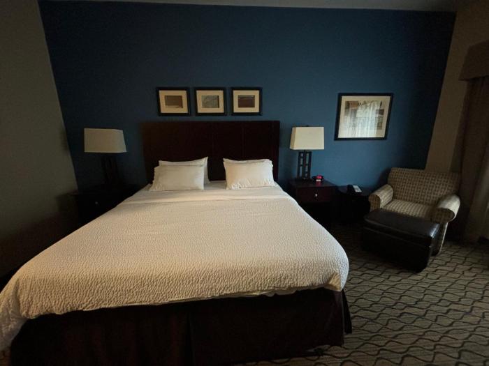 holiday inn express and suites belle vernon by ihg