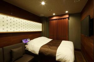 hotel waltz okazaki adults only