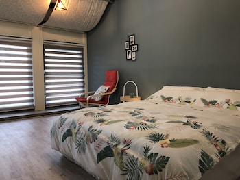 jinguashi cloud mountain homestay bandb