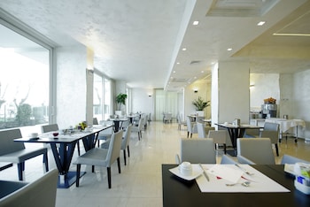 mercure rimini artis