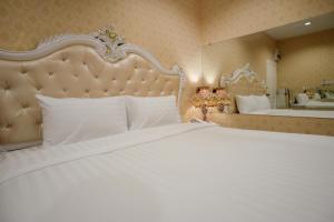 the o zone airport inn
