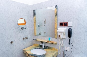 Santon Resort & Spa,Hungama>>Hambantota,3.5 star