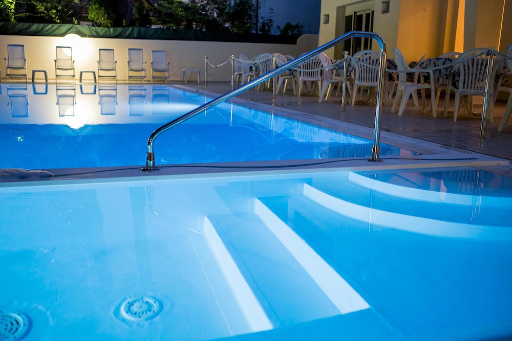 hotel athena