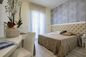 hotel athena