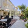 hotel athena