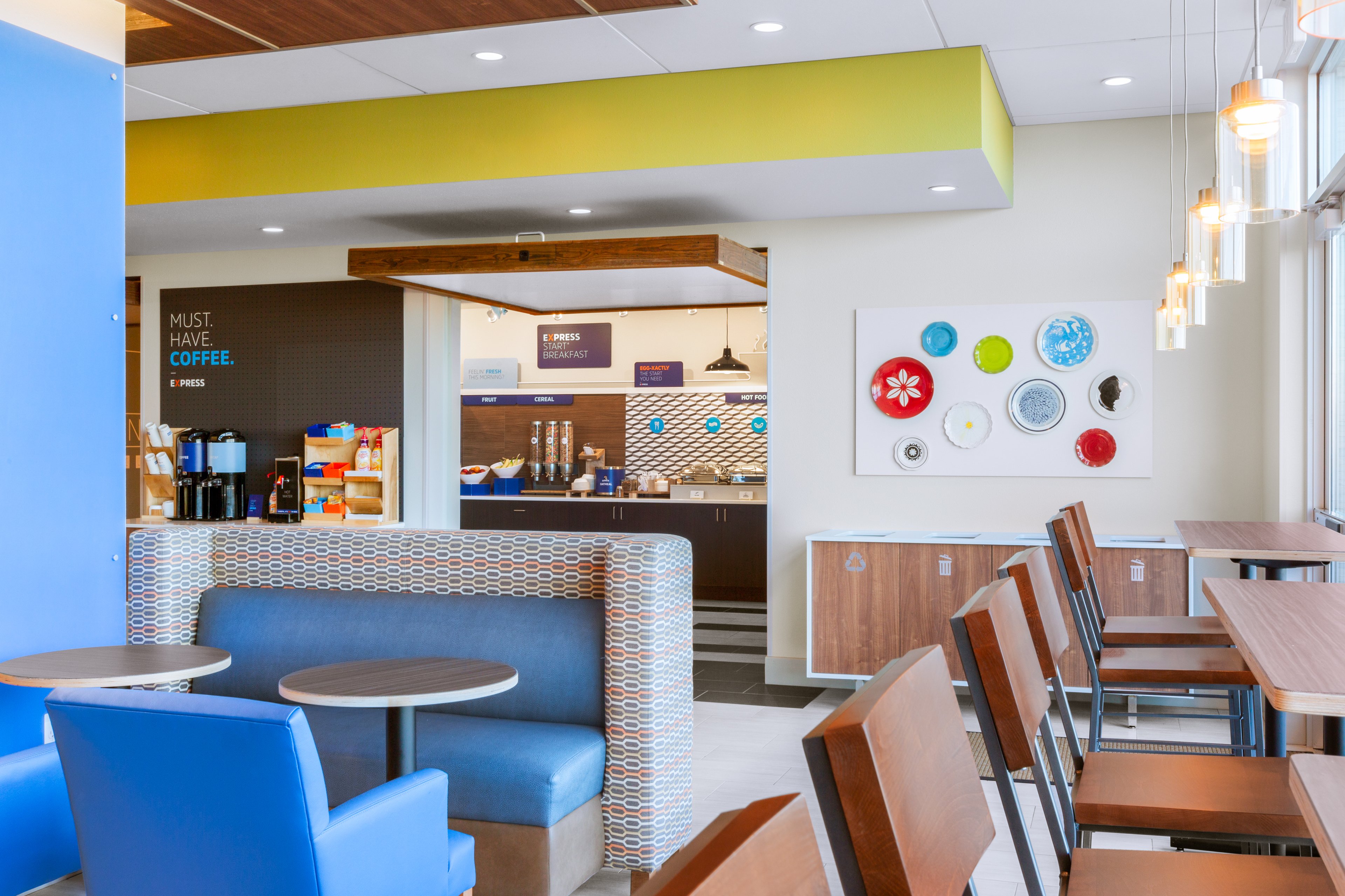 hol inn exp and suites union gap yakima area