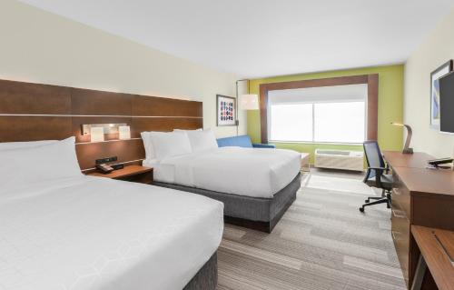hol inn exp and suites union gap yakima area