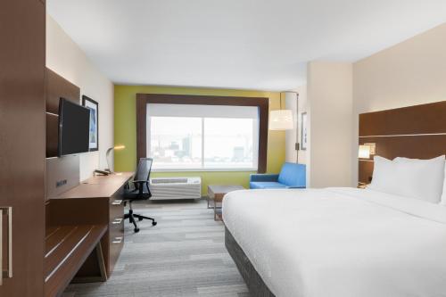 hol inn exp and suites union gap yakima area