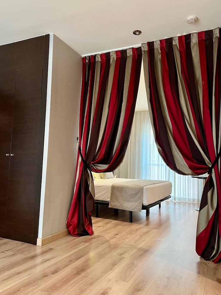 hotel turia granada