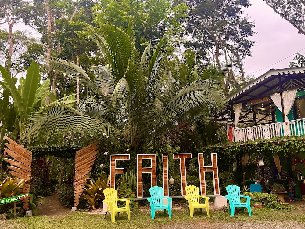 faith glamping dome costa rica