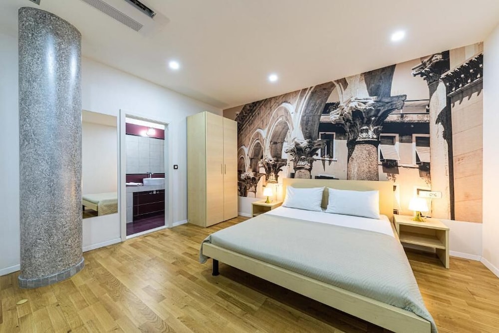split urban rooms
