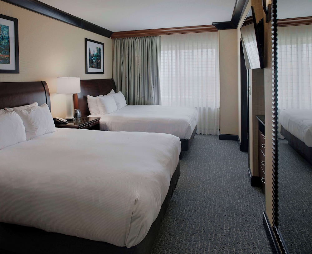 doubletree suites by hilton bentonville