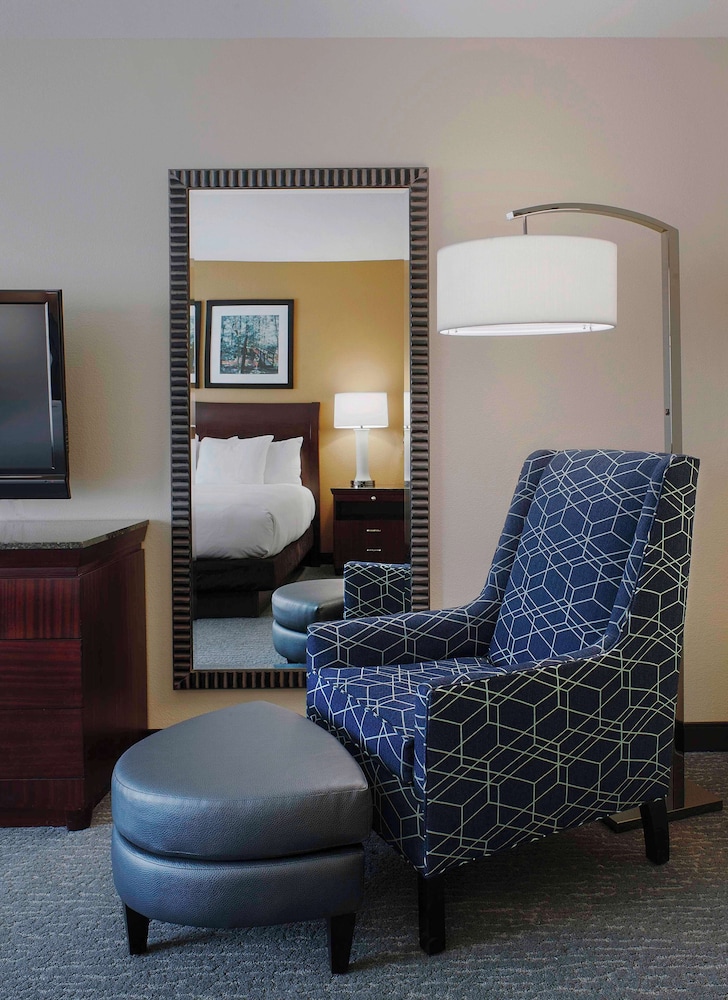 doubletree suites by hilton bentonville