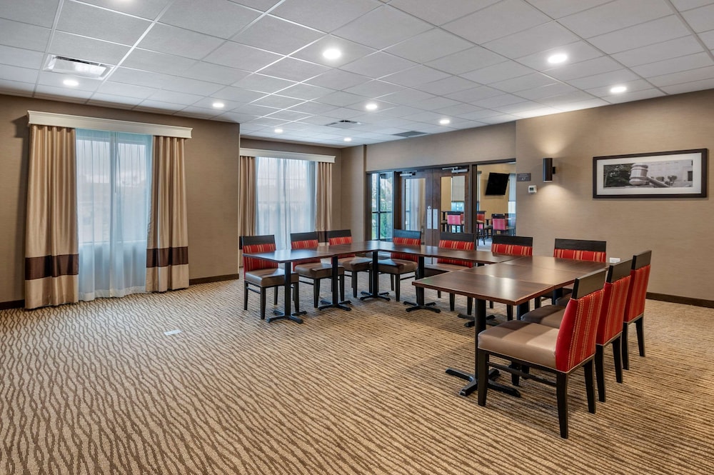 comfort suites columbus airport