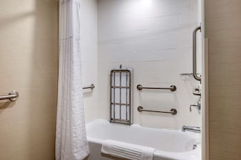 comfort suites columbus airport