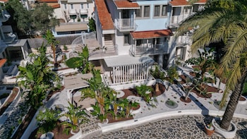 salonika suites