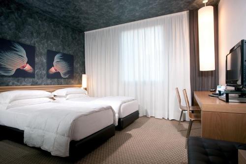sea art hotel