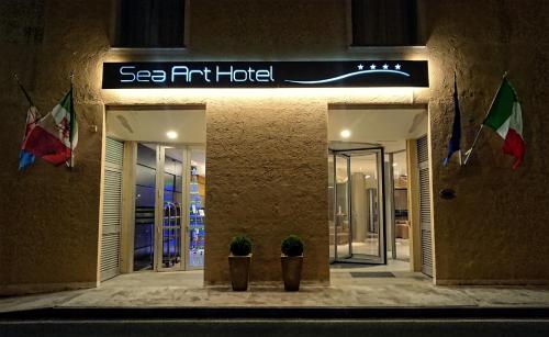 sea art hotel
