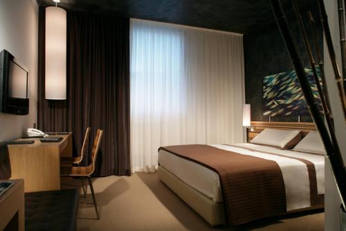 sea art hotel