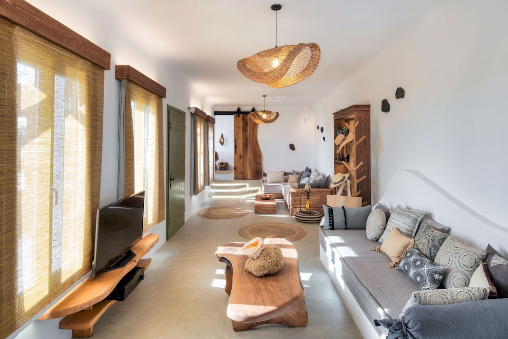 ayama hideaway villa by calm collection