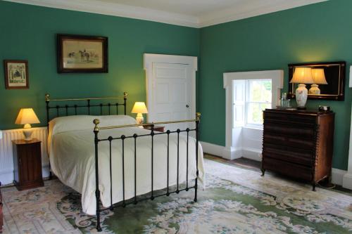 Roundwood House,Ballinakill>>Attanagh,3 star