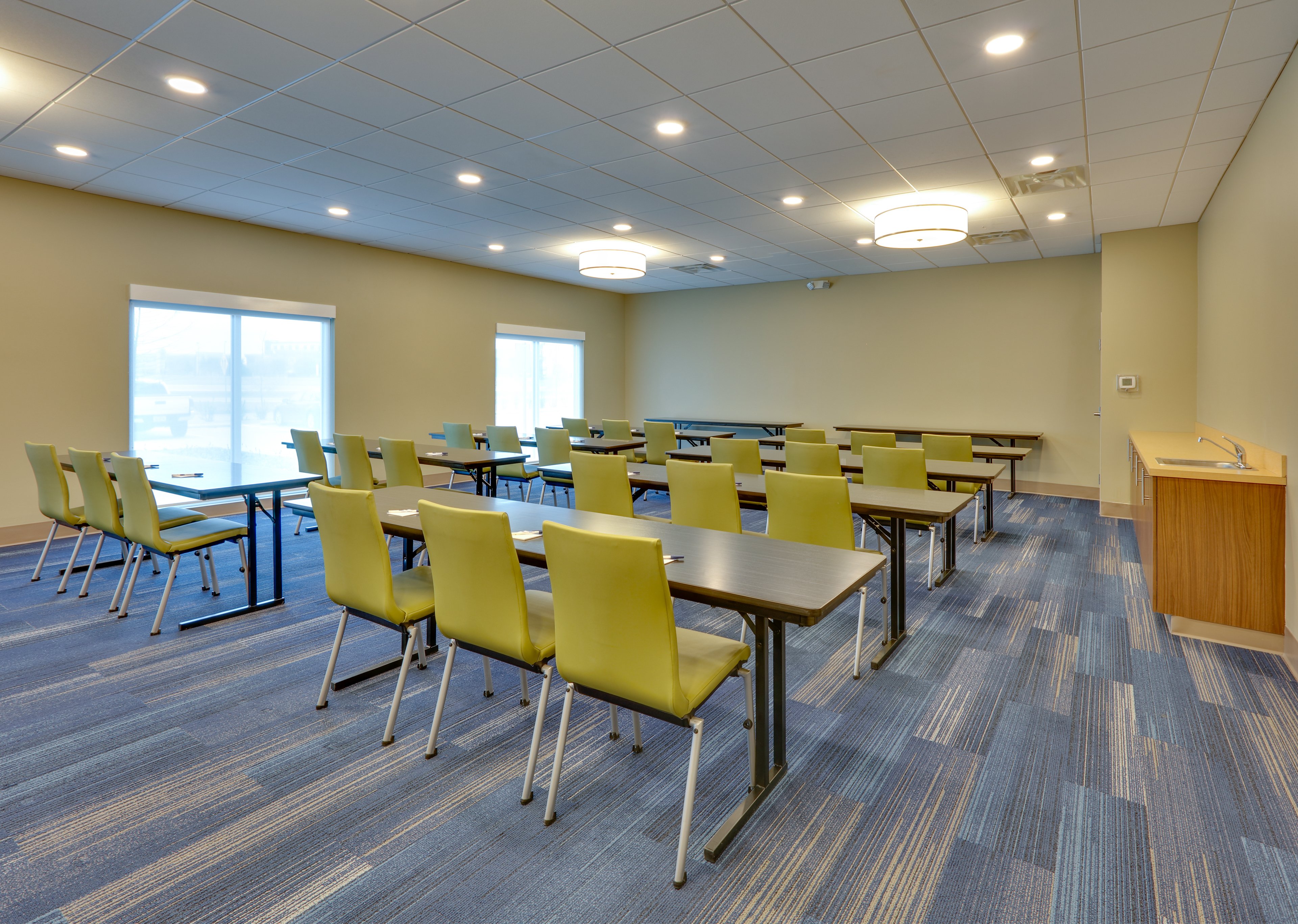 holiday inn express and suites plano east