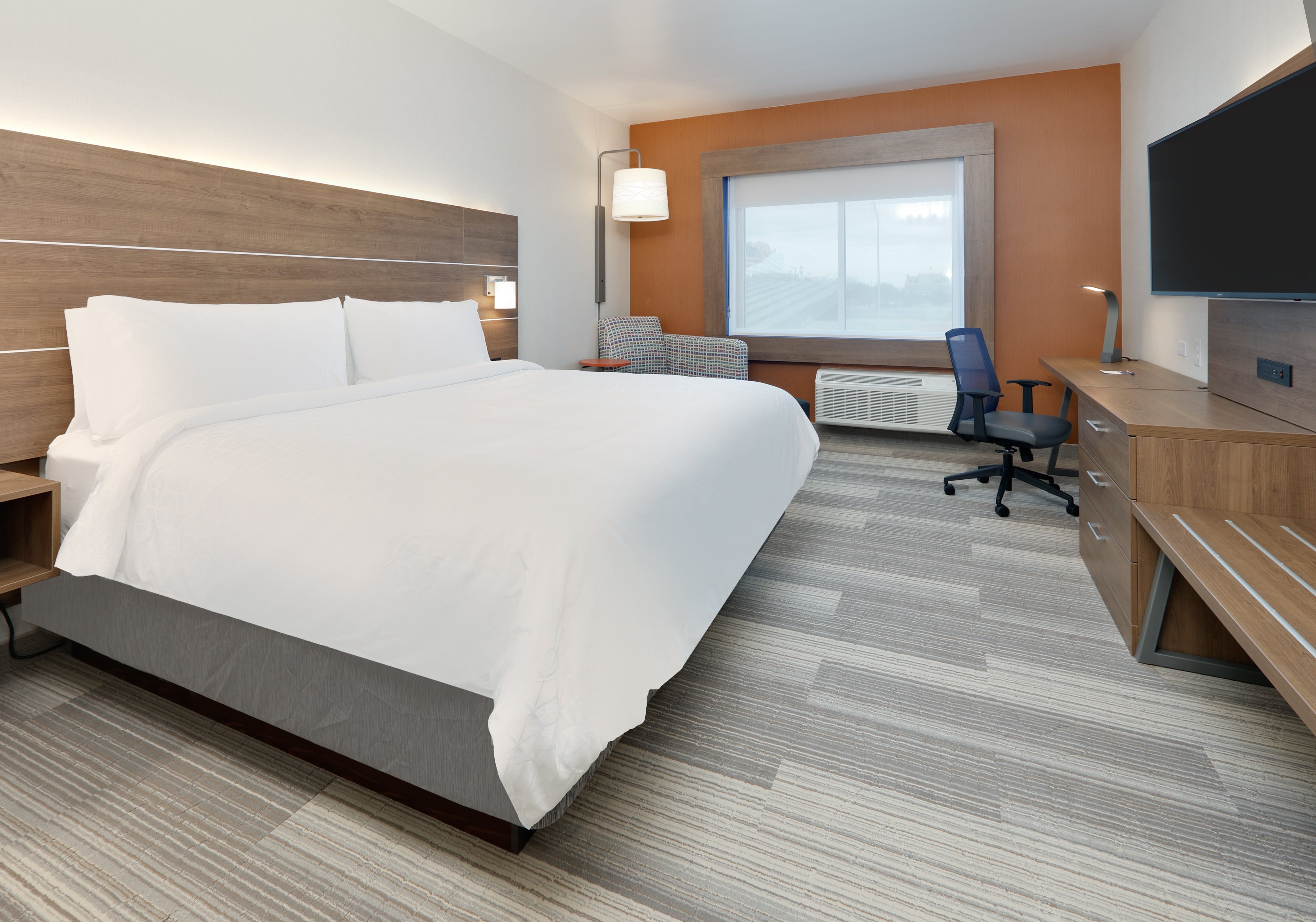 holiday inn express and suites plano east