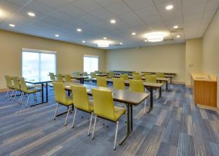 holiday inn express and suites plano east