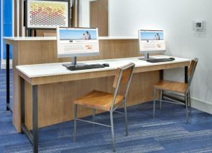 holiday inn express and suites plano east