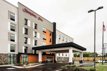 hampton inn baltimore bayview campus
