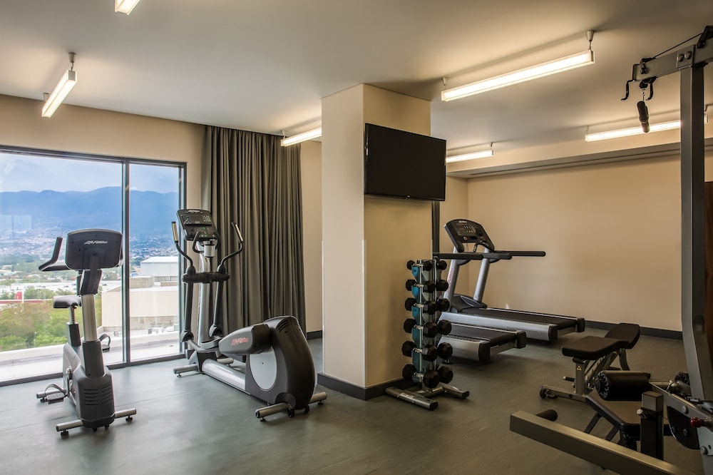 fiesta inn tuxtla fashion mall