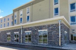 comfort inn and suites harrisburg airport hershe