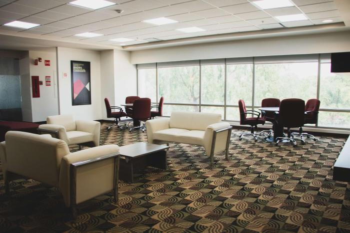 hilton garden inn leon