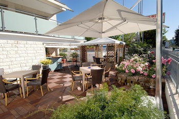 hotel st moritz
