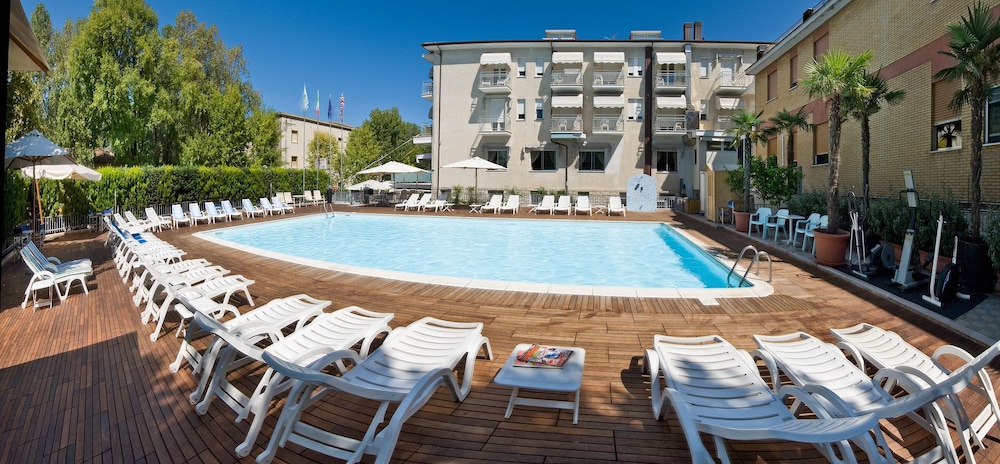 hotel st moritz